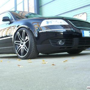 Audi RS4 schwarz lackiert + poliert (Sommer)