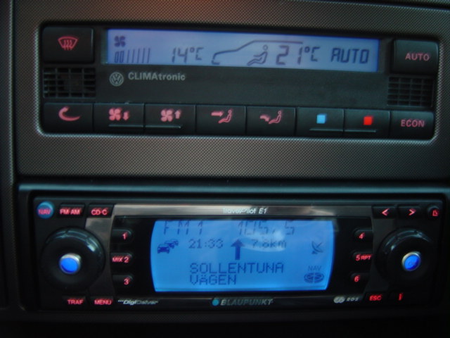 BlauE11.JPG